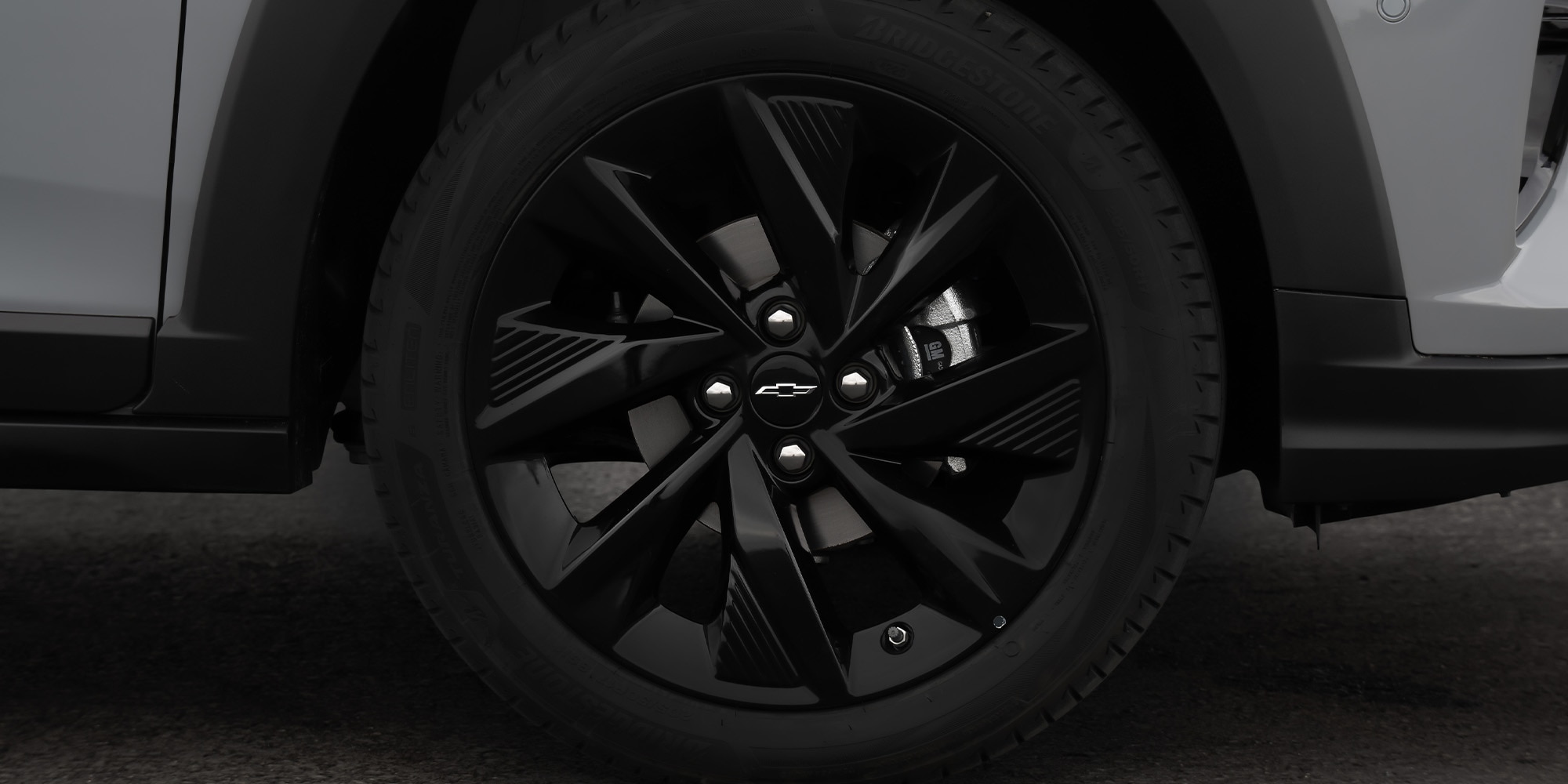 Detalhes modernos da roda e aro do novo Sonic